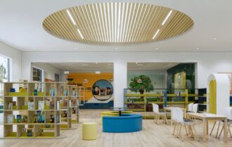 nội thất trường tiểu học, thi công nội thất trường tiểu học, nội thất chuẩn Montensisso, Thiết kế nội thất lớp học, xây dựng lớp học hiện đại